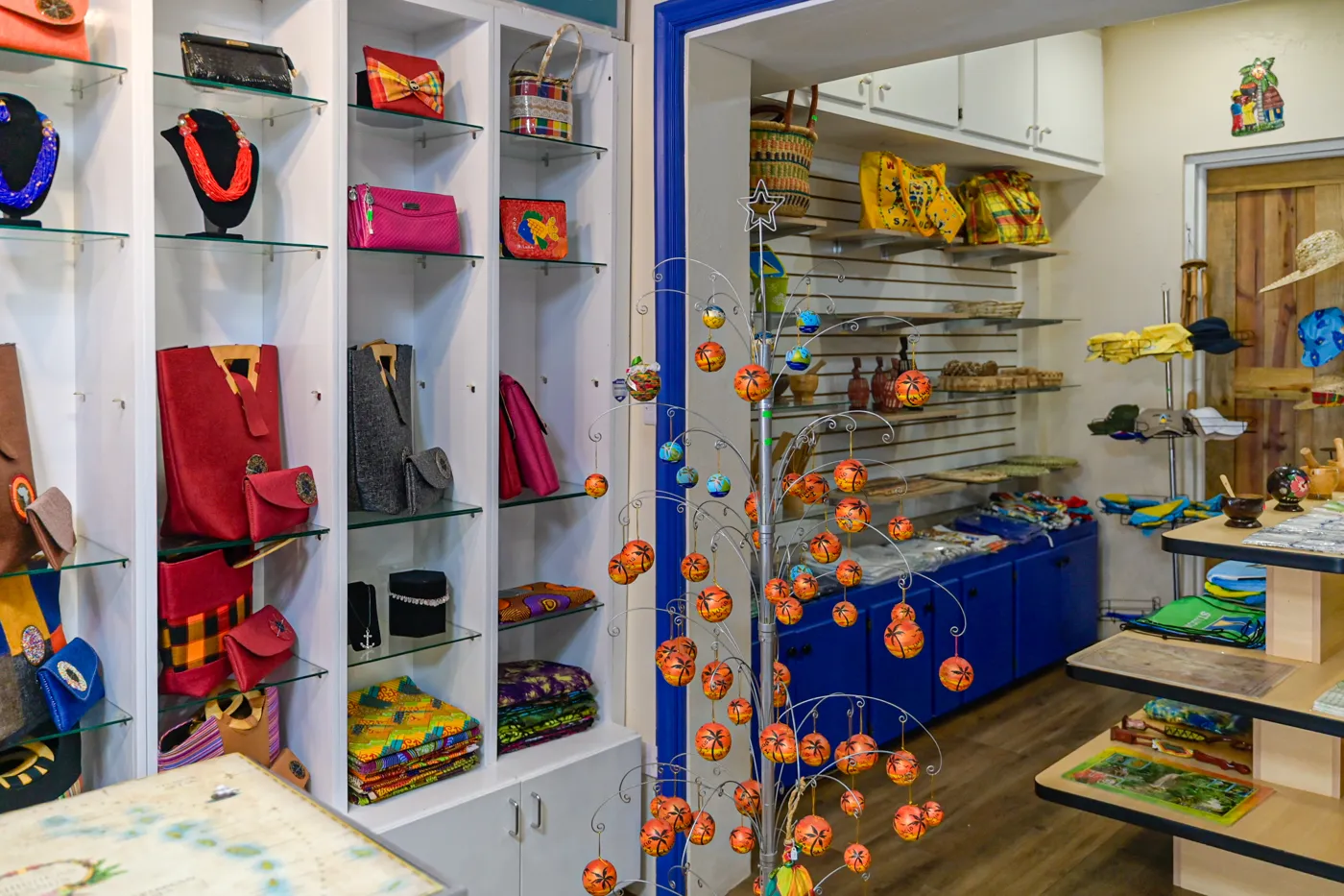 Garmaii Boutique collection photograph 7
